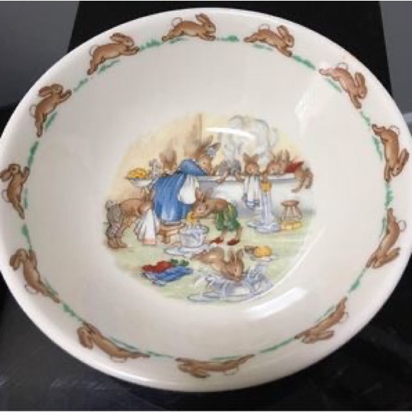 Vintage Royal Doulton Bunnykins Plate/bowl/cup Set for children. Made in England - Picture 5 of 6